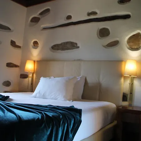 Refugios Do Pinhal בית חווה