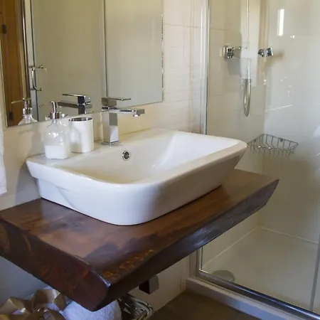 Refugios Do Pinhal Farma Oleiros (Castelo Branco)