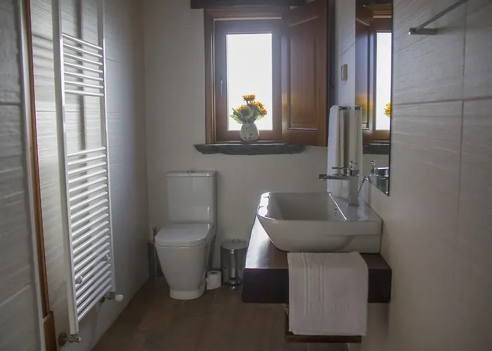 Refugios Do Pinhal مزرعة للإقامة *