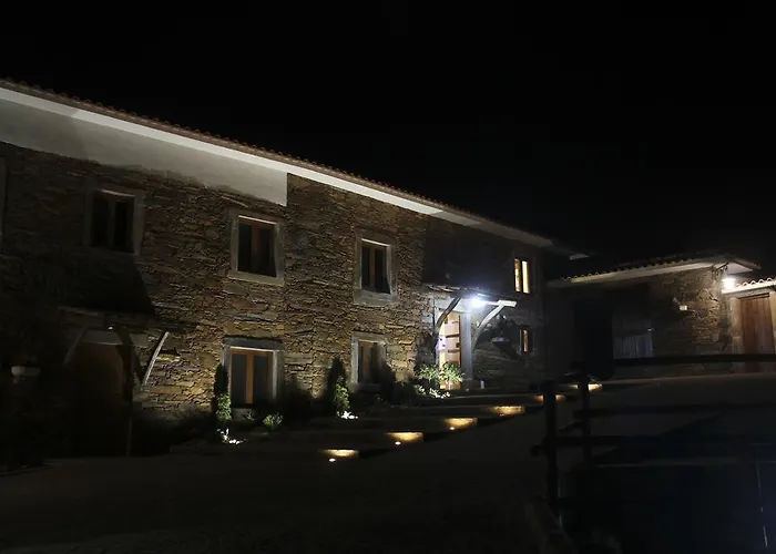 مزرعة للإقامة Refugios Do Pinhal *